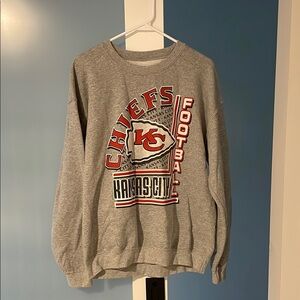 Kansas City Chiefs women’s Gray Crewneck Sweater
